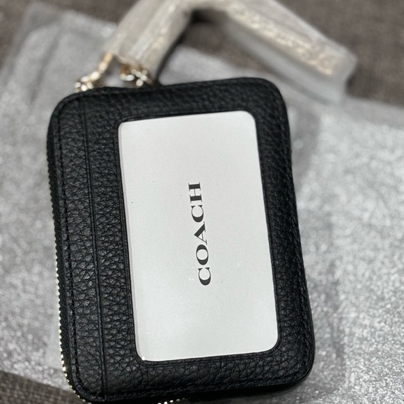 New! Coach zip card case - Picture 3 of 3